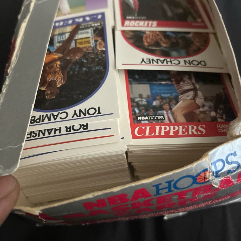 Basketball Cards Box - Picture 3 of 4